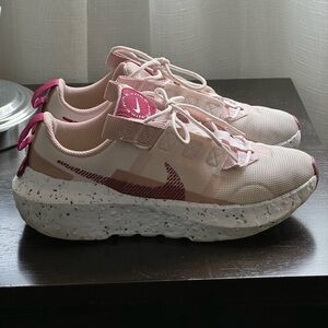 Nike low top women sneakers size 8